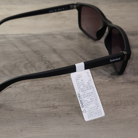 ⏰❗Timberland Sunglasses - Picture 5 of 5